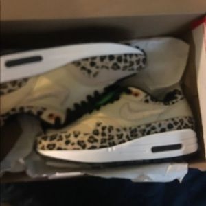 Air max 1 leopard